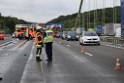 Schwerer LKW VU PKlemm A 4 Rich Olpe auf der Rodenkirchener Bruecke P071